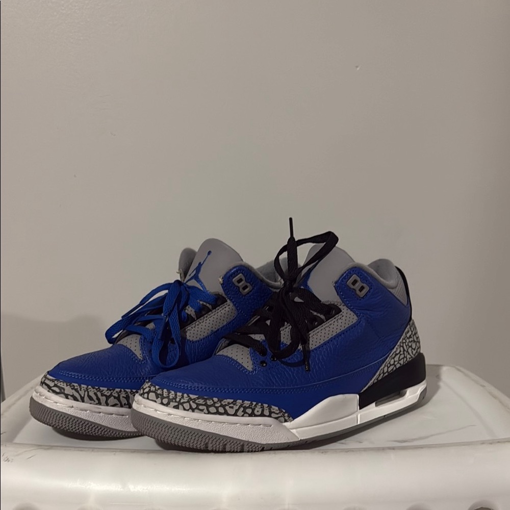 Jordan 3 size 7.5